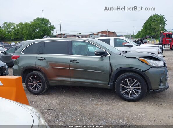 5TDKZRFH8JS249094 2018 TOYOTA LE Green Widok wnętrza 360 stopni
