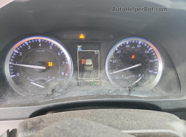 5TDKZRFH8KS322689 2019 TOYOTA HIGHLANDER Белый Вид щитка приборов
