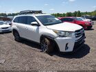 2019 Toyota Highlander Xle White vin: 5TDKZRFH8KS569498