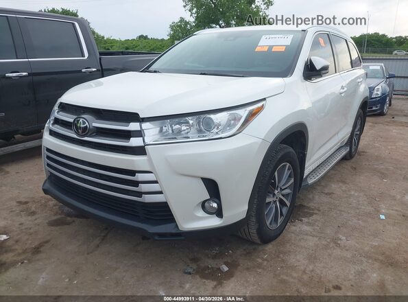 5TDKZRFH9HS522523 2017 TOYOTA LE Белый Передняя левая четверть