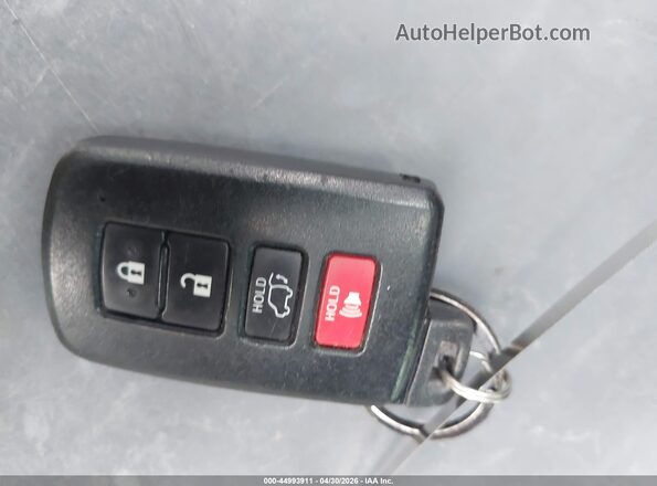 5TDKZRFH9HS522523 2017 TOYOTA LE Белый Вид панели приборов