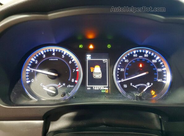 5TDKZRFH9JS535049 2018 TOYOTA HIGHLANDER Black ხელსაწყოთა პანელის ხედი