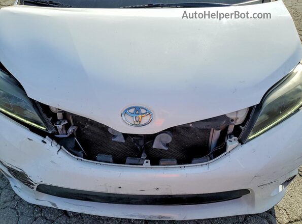 5TDXK3DC6GS732946 2016 TOYOTA SIENNA Белый Вид подкапотного пространства