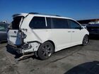 2016 Toyota Sienna Se Premium 8-passenger Белый vin: 5TDXK3DCXGS721870