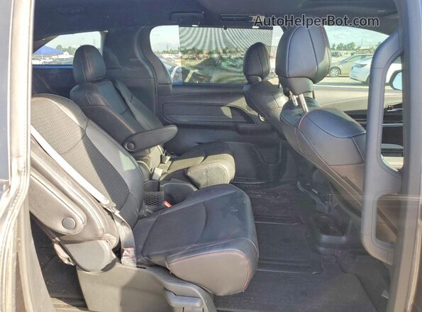 5TDXRKEC5SS253043 2025 TOYOTA SIENNA Серый Вид задней части салона
