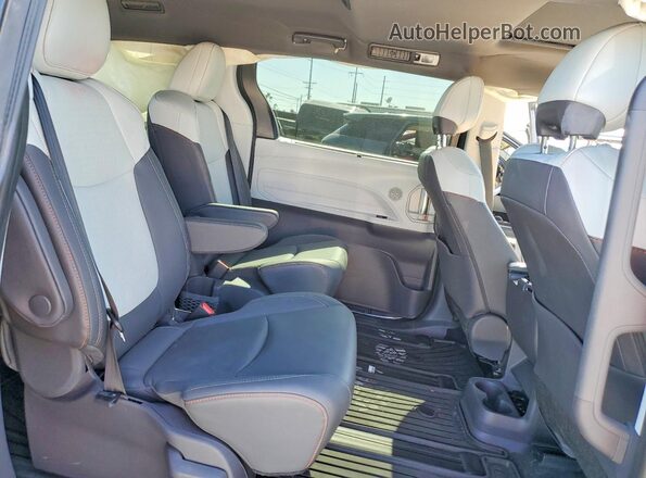 5TDXSKFCXMS013041 2021 TOYOTA SIENNA Серый Вид задней части салона