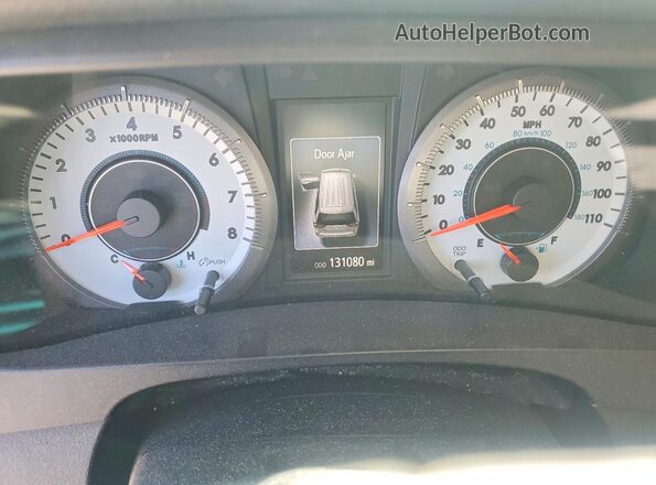 5TDXZ3DC1HS870357 2017 TOYOTA SIENNA Silver ხელსაწყოთა პანელის ხედი