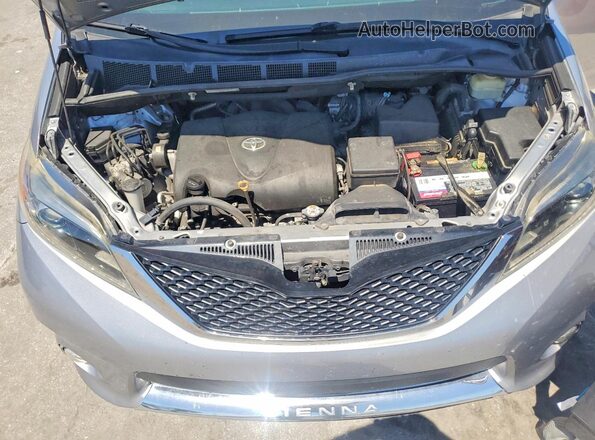 5TDXZ3DC1HS870357 2017 TOYOTA SIENNA Silver ძრავის განყოფილების ხედი