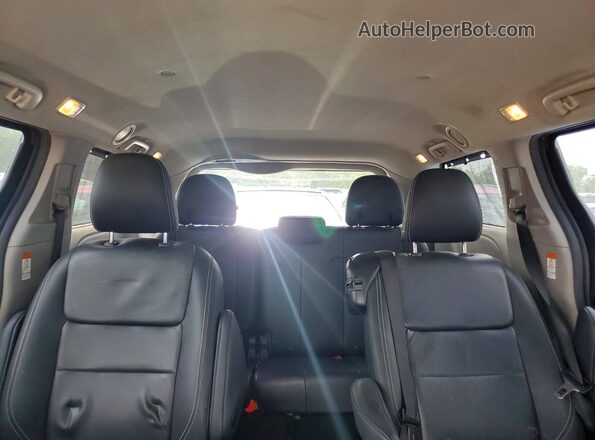 5TDXZ3DC1LS033147 2020 TOYOTA SIENNA Red Rear seats view