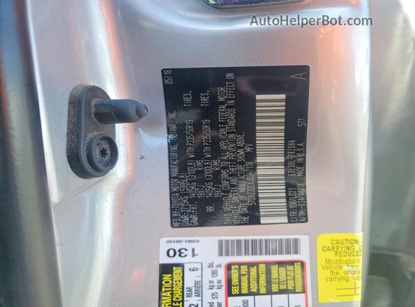 5TDXZ3DCXJS947118 2018 TOYOTA SIENNA Серебряный Вид подкапотного пространства