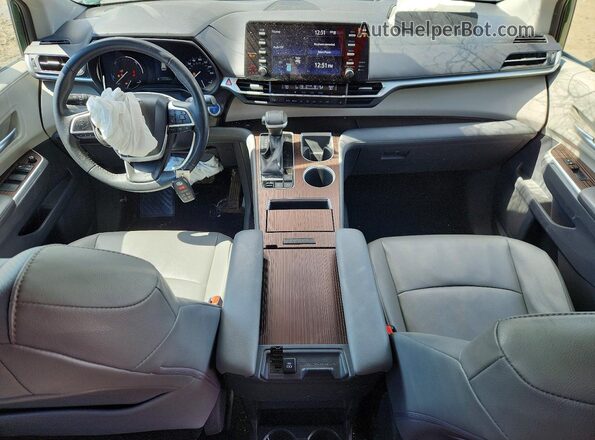 5TDYRKEC5MS016981 2021 TOYOTA SIENNA Green წინა პანელის ხედი