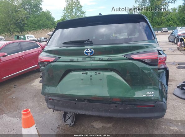 5TDYRKEC7MS074509 2021 TOYOTA LE Green 