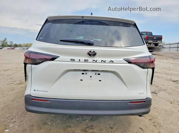 5TDYSKFC2TS251775 2026 TOYOTA SIENNA Белый Вид сзади