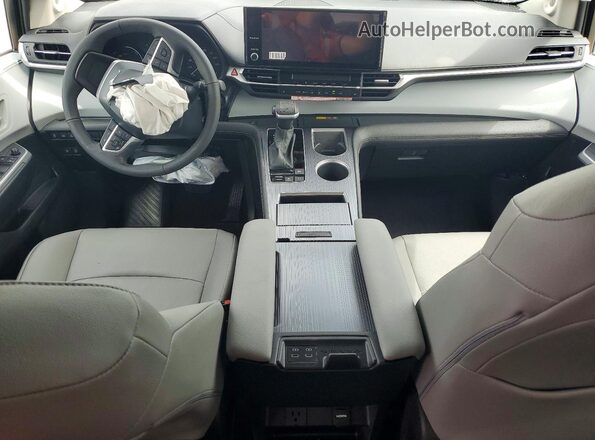 5TDYSKFC2TS251775 2026 TOYOTA SIENNA Белый Вид панели приборов