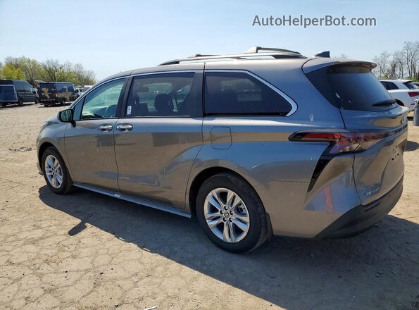 5TDYSKFC3TS236511 2026 TOYOTA SIENNA Gray Trasero izquierdo