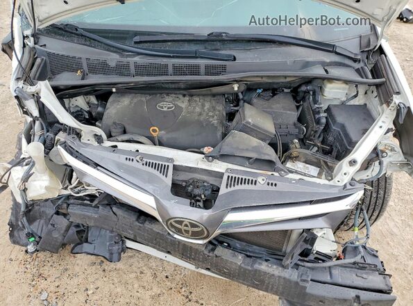 5TDYZ3DC0LS077869 2020 TOYOTA SIENNA White ძრავის განყოფილების ხედი