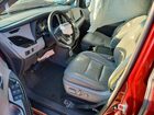 2017 Toyota Sienna Xle 8-passenger Burgundy vin: 5TDYZ3DC2HS822970