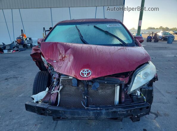 5TDYZ3DC2HS822970 2017 TOYOTA SIENNA Burgundy Widok z przodu