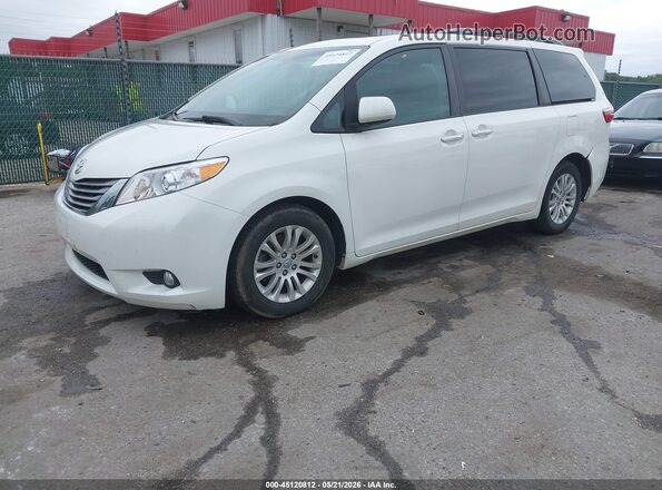 5TDYZ3DC3HS792362 2017 TOYOTA SIENNA Белый Передняя левая четверть