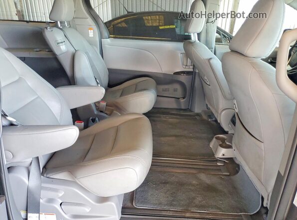 5TDYZ3DC6JS941028 2018 TOYOTA SIENNA Charcoal Widok wnętrza z tyłu