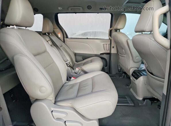 5TDYZ3DC8LS046644 2020 TOYOTA SIENNA Серебряный Вид задней части салона