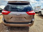 2017 Toyota Sienna Xle 8-passenger Gray vin: 5TDYZ3DC9HS769197