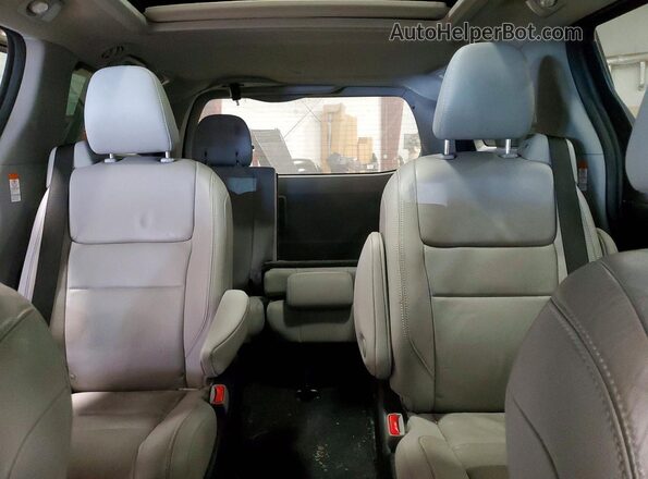 5TDYZ3DC9JS924515 2018 TOYOTA SIENNA Зеленый Вид задних сидений