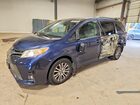 2018 Toyota Sienna Xle 8-passenger Blue vin: 5TDYZ3DC9JS934400