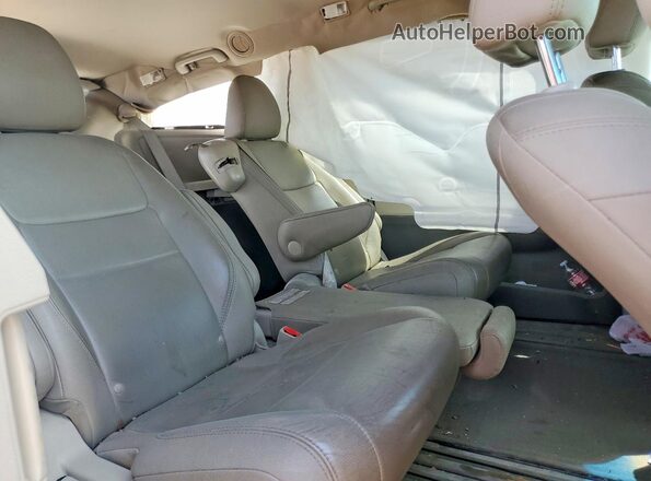 5TDYZ3DCXHS788874 2017 TOYOTA SIENNA Белый Вид задних сидений