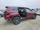 2018 Toyota Highlander Le Burgundy vin: 5TDZARFH1JS037689