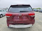 2018 Toyota Highlander Le Burgundy vin: 5TDZARFH1JS037689