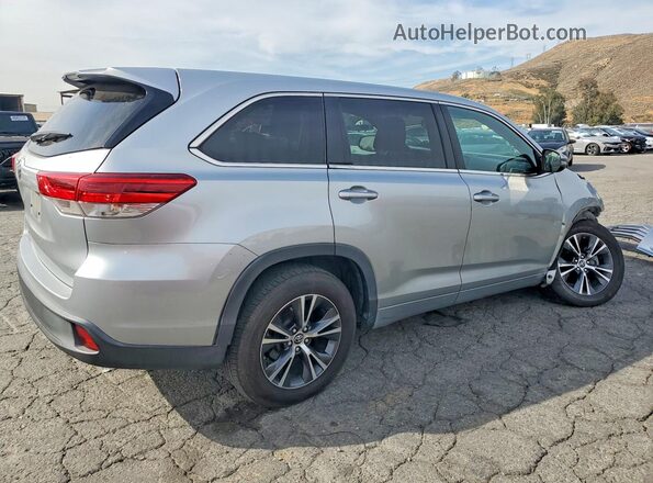 5TDZARFH5JS034892 2018 TOYOTA HIGHLANDER Silver Tył prawy