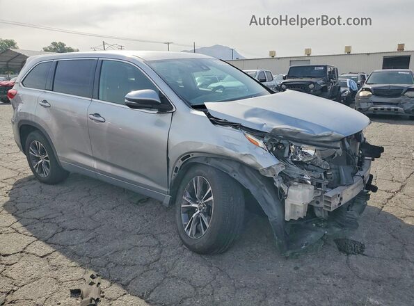 5TDZARFH5JS034892 2018 TOYOTA HIGHLANDER Silver Przód prawy