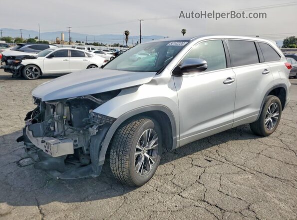 5TDZARFH5JS034892 2018 TOYOTA HIGHLANDER Silver Przód lewy