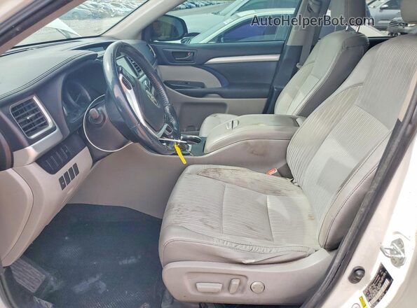 5TDZKRFHXGS171395 2016 TOYOTA HIGHLANDER Белый Вид салона спереди