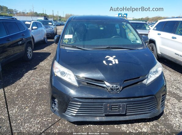5TDZZ3DC9JS962007 2018 TOYOTA SIENNA Black Widok deski rozdzielczej