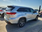 2018 Toyota Highlander Le Plus Серебряный vin: 5TDZZRFH2JS251244