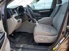2018 Toyota Highlander Le Plus Коричневый vin: 5TDZZRFH6JS236679