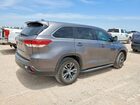 2018 Toyota Highlander Le Plus Коричневый vin: 5TDZZRFH6JS236679