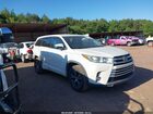 2018 Toyota Highlander Le Plus Белый vin: 5TDZZRFH8JS239082
