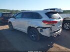 2018 Toyota Highlander Le Plus Белый vin: 5TDZZRFH8JS239082
