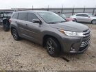 2018 Toyota Highlander Le Plus Gray vin: 5TDZZRFHXJS246051