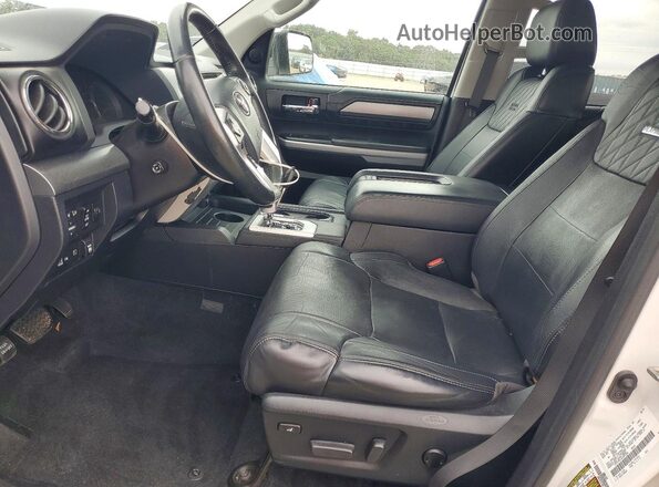 5TFAY5F14KX853084 2019 TOYOTA TUNDRA White Widok wnętrza z przodu
