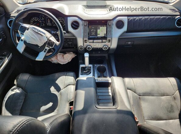 5TFAY5F17KX811797 2019 TOYOTA TUNDRA Белый Вид панели приборов
