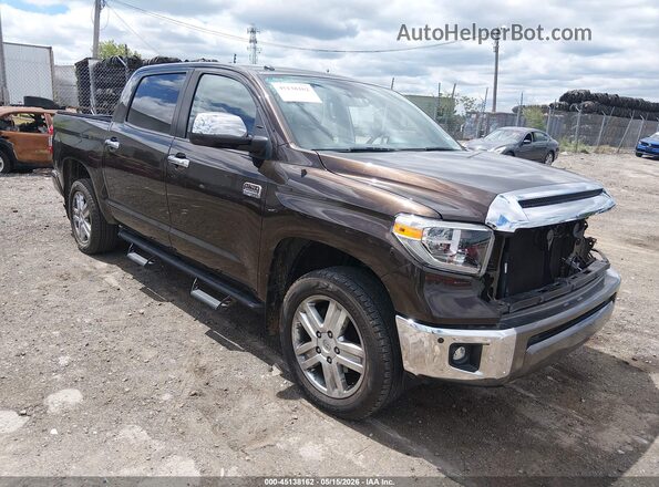 5TFAY5F18KX869935 2019 TOYOTA TUNDRA Brown Передня права чверть