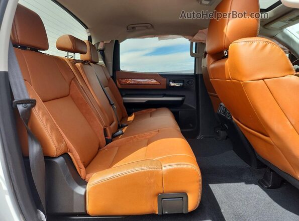 5TFAY5F1XLX876595 2020 TOYOTA TUNDRA Белый Вид задних сидений