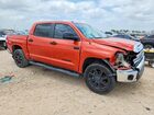 2017 Toyota Tundra Sr5 Оранжевый vin: 5TFDW5F18HX672436