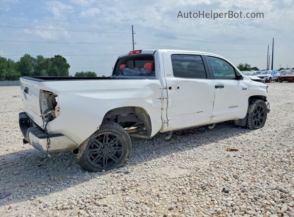 5TFDW5F18JX769724 2018 TOYOTA TUNDRA Белый Задняя правая четверть
