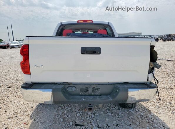 5TFDW5F18JX769724 2018 TOYOTA TUNDRA Белый Вид сзади