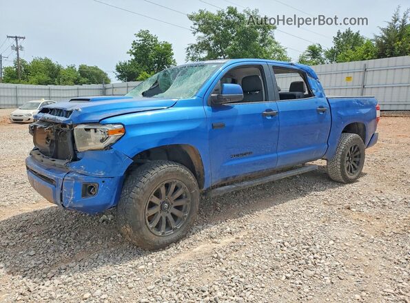 5TFDW5F1XJX765903 2018 TOYOTA TUNDRA Синий Передняя левая четверть